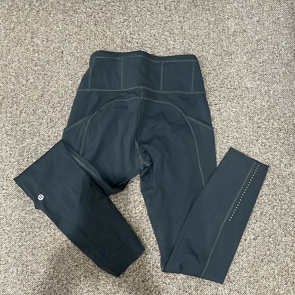 Lululemon Fast & Free 7/8 Tight II *Nulux 25"
Melanite - Picture 2 of 4